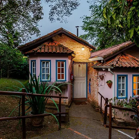 Pouso Caminho Das Artes Cunha Exterior photo
